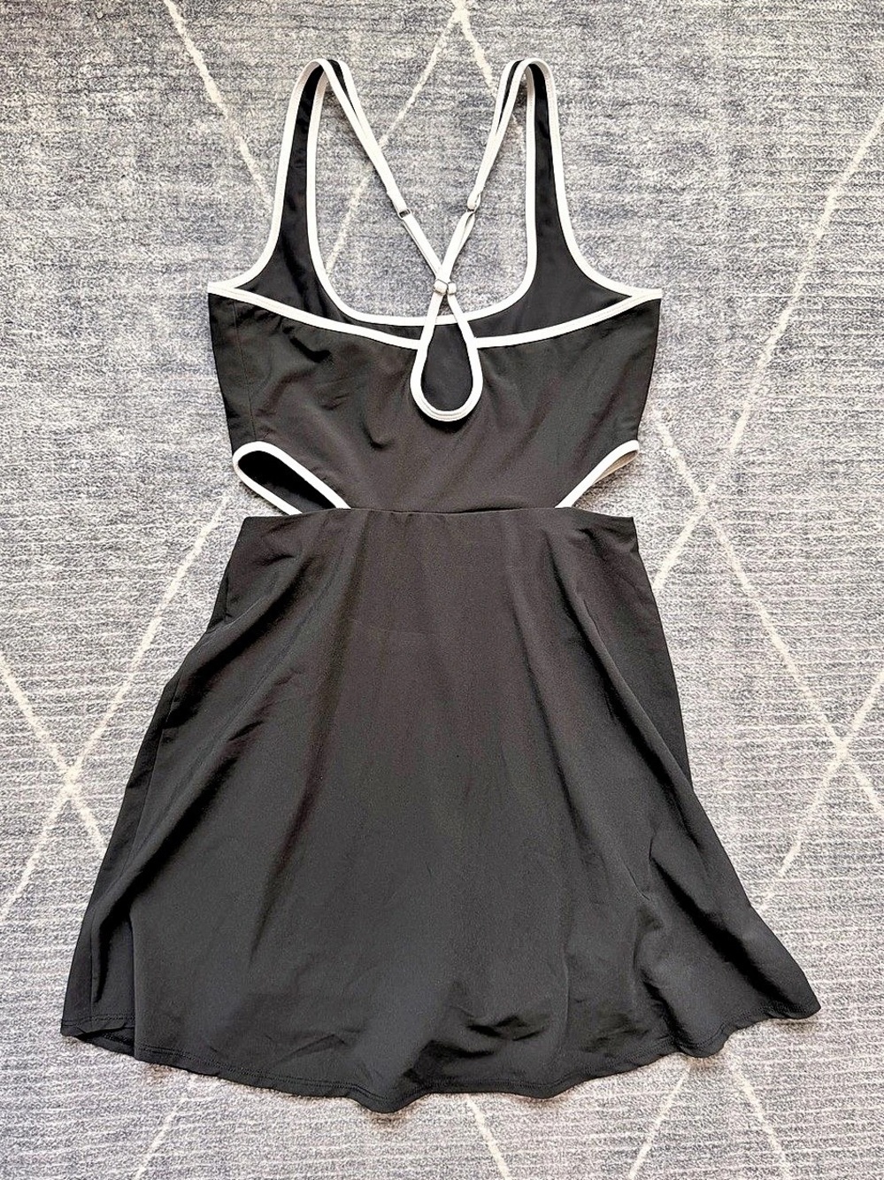 Abercrombie & Fitch Traveler Side Cutout Mini Dress Black & White Medium